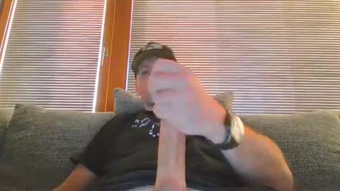 Bigapolllo online show from October 20, 2025, 6:36 am