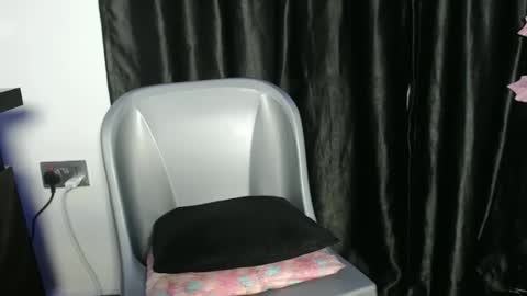 bella online show from November 10, 2025, 8:41 pm