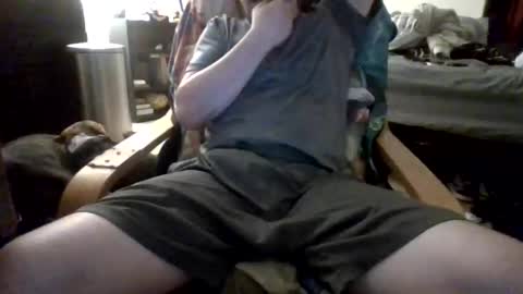 Snapshot of bigbagz2021 chatting on December 5, 2025, 3:37 am BigBagz online show from December 5, 2025, 3:37 am