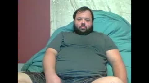 Liam online show from December 17, 2025, 5:57 am