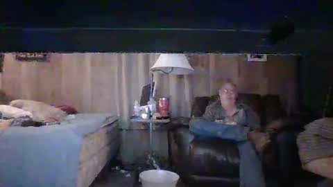 Snapshot of bigbenidick1 chatting on October 28, 2025, 10:34 pm BB online show from October 28, 2025, 10:34 pm