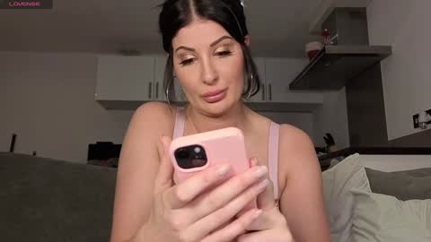 Snapshot of bigboobiebabex chatting on December 16, 2025, 11:21 pm Kandice Kloss insta kandiceklossofficial online show from December 16, 2025, 11:21 pm