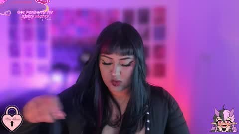 Snapshot of bigboobs_cloe chatting on November 24, 2025, 5:51 am bigboobs cloe online show from November 24, 2025, 5:51 am