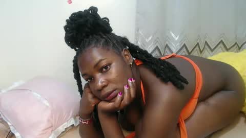 Snapshot of bigboobys123 chatting on November 7, 2025, 5:07 am bigboobys123 online show from November 7, 2025, 5:07 am