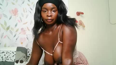 Vee online show from February 8, 2026, 11:19 pm