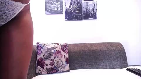 Snapshot of bigbootymommyy chatting on December 5, 2025, 6:26 pm bigbootymommyy online show from December 5, 2025, 6:26 pm