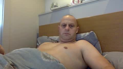 bigbumlover2377 online show from February 14, 2025, 9:34 am