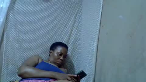 Snapshot of bigclit_wethairypus chatting on June 15, 2026, 6:59 am bigclit_wethairypus online show from June 15, 2026, 6:59 am
