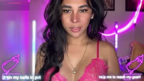 queen amanda online show from April 2, 2026, 3:37 am