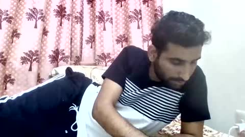 akash online show from November 9, 2025, 10:24 am