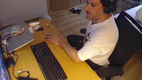 bigcok35spain online show from January 26, 2025, 12:54 pm