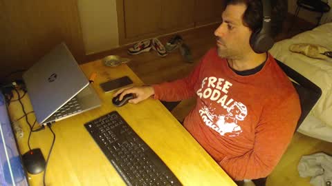 bigcok35spain online show from February 8, 2025, 7:38 pm