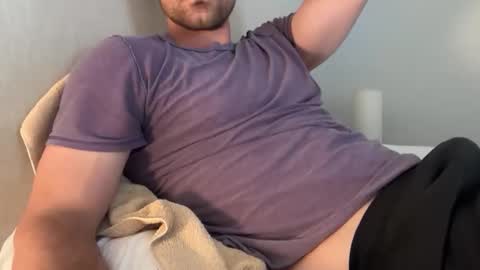 Snapshot of bigcollegecock69690 chatting on April 22, 2026, 10:22 pm bigcollegecock69690 online show from April 22, 2026, 10:22 pm