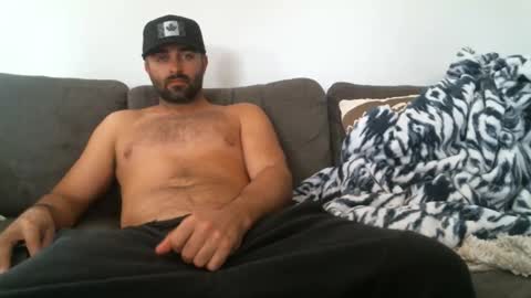 Snapshot of bigcumcanada chatting on April 10, 2026, 7:29 pm bg online show from April 10, 2026, 7:29 pm