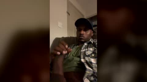 bigdickdaddy9090118099 online show from May 13, 2026, 4:54 am
