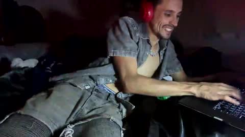 bigdickpapishampoo online show from February 3, 2026, 6:22 am