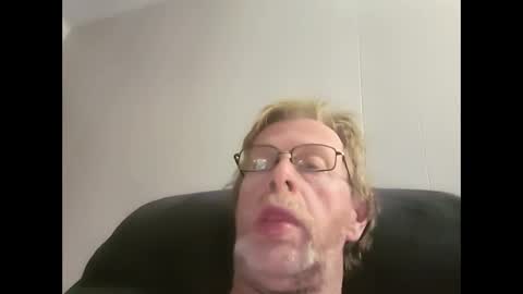 Snapshot of bigelectricrod chatting on September 12, 2025, 12:33 am bigelectricrod online show from September 12, 2025, 12:33 am