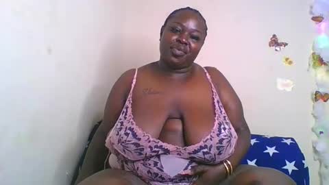 Bigg Cate online show from November 24, 2025, 11:15 pm