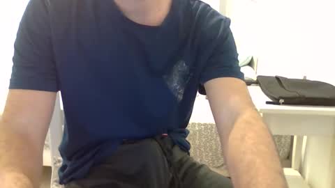 Snapshot of biggbaguette1 chatting on September 21, 2025, 2:51 pm biggbaguette1 online show from September 21, 2025, 2:51 pm