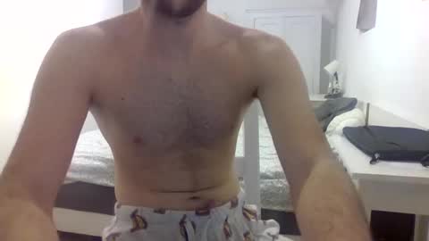 Snapshot of biggbaguette1 chatting on November 18, 2025, 9:30 pm biggbaguette1 online show from November 18, 2025, 9:30 pm