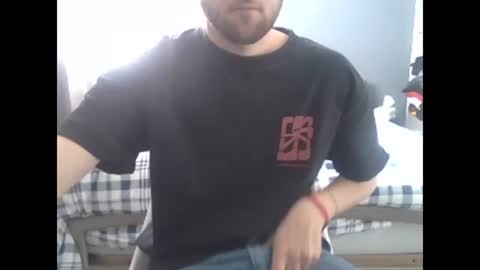 Snapshot of biggbaguette1 chatting on February 6, 2026, 2:20 pm biggbaguette1 online show from February 6, 2026, 2:20 pm