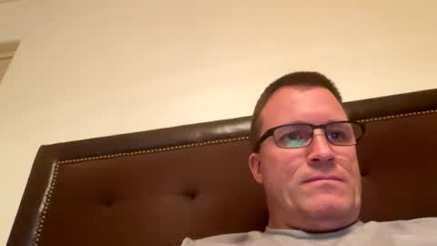 bigger22332233 online show from January 3, 2025, 2:54 am