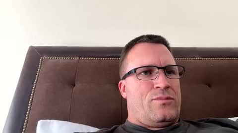 bigger22332233 online show from January 30, 2025, 9:04 pm