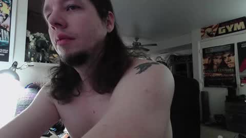 biggerisbetter21 online show from February 1, 2026, 5:33 pm