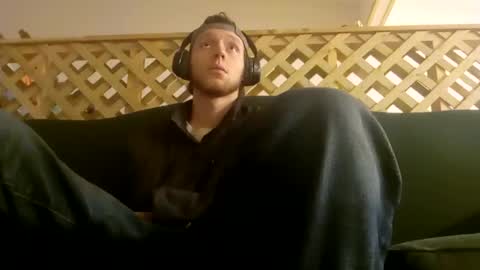 Snapshot of biggestboiiii chatting on March 8, 2025, 12:00 am biggestboiiii online show from March 8, 2025, 12:00 am