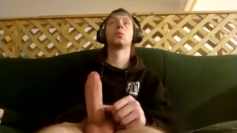 biggestboiiii online show from November 5, 2025, 3:17 am