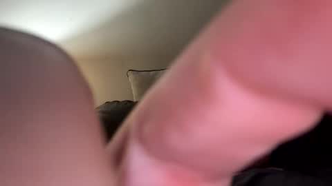 biggloves4bighands online show from October 30, 2025, 12:45 am