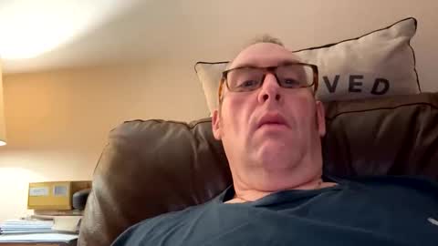 biggloves4bighands online show from November 19, 2025, 12:43 am