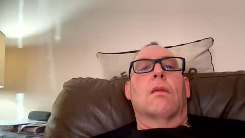 biggloves4bighands online show from March 5, 2026, 11:39 am