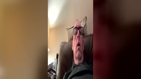 biggloves4bighands online show from June 26, 2026, 11:09 pm