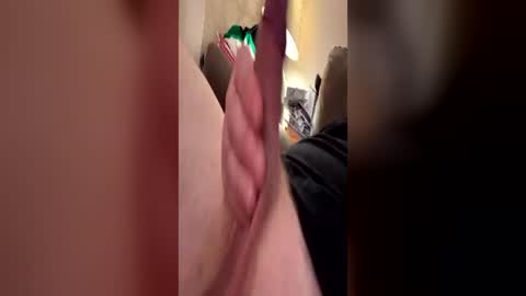 biggloves4bighands online show from June 27, 2026, 11:48 am