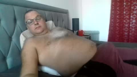 bigguy2014 online show from September 23, 2025, 6:27 am