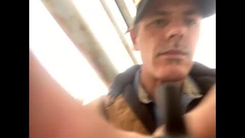 Snapshot of biggymemo69 chatting on December 16, 2024, 3:32 pm biggymemo69 online show from December 16, 2024, 3:32 pm