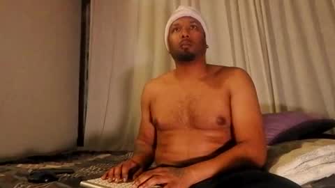 Snapshot of bighardcock989 chatting on December 25, 2024, 7:57 am bighardcock989 online show from December 25, 2024, 7:57 am