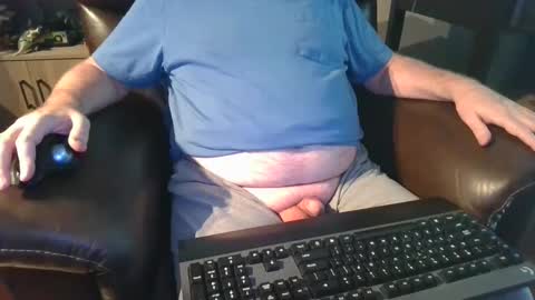 Snapshot of bighardmark chatting on February 18, 2025, 8:47 pm bighardmark online show from February 18, 2025, 8:47 pm