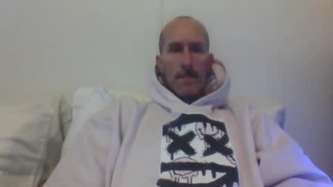 Snapshot of bighugemouthful chatting on November 19, 2025, 12:10 am Chaz online show from November 19, 2025, 12:10 am