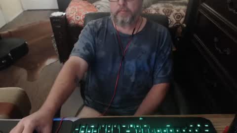 bighugmugg online show from September 28, 2025, 6:13 pm