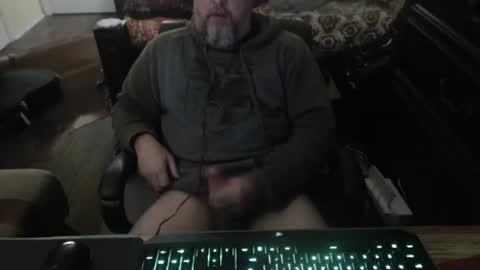 bighugmugg online show from March 1, 2026, 9:39 pm