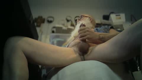 Snapshot of bigjeff01 chatting on November 18, 2025, 9:52 pm bigjeff01 online show from November 18, 2025, 9:52 pm