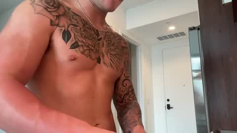 BIGJONNNNN online show from June 19, 2026, 8:12 pm