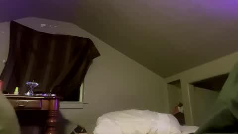 Bigkitties online show from November 24, 2025, 1:22 pm