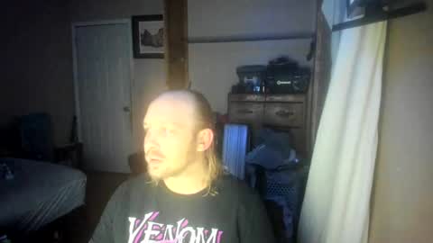 Snapshot of bigmike20129020 chatting on January 17, 2025, 4:28 am bigmike20129020 online show from January 17, 2025, 4:28 am