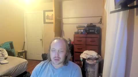 Snapshot of bigmike20129020 chatting on February 6, 2025, 2:22 am bigmike20129020 online show from February 6, 2025, 2:22 am