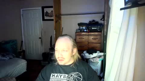 Snapshot of bigmike20129020 chatting on February 17, 2025, 12:10 am bigmike20129020 online show from February 17, 2025, 12:10 am