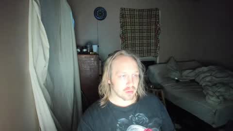 Snapshot of bigmike20129020 chatting on February 24, 2025, 1:24 am bigmike20129020 online show from February 24, 2025, 1:24 am