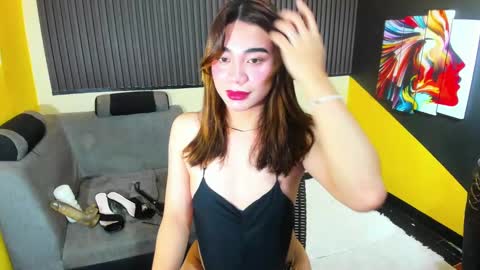 kiaaannaaaa online show from January 24, 2025, 12:52 am